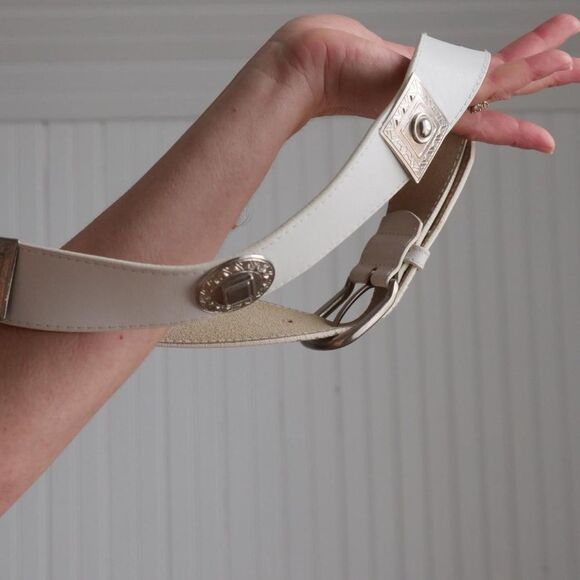 90s white leather western belt - Picture 8 of 8